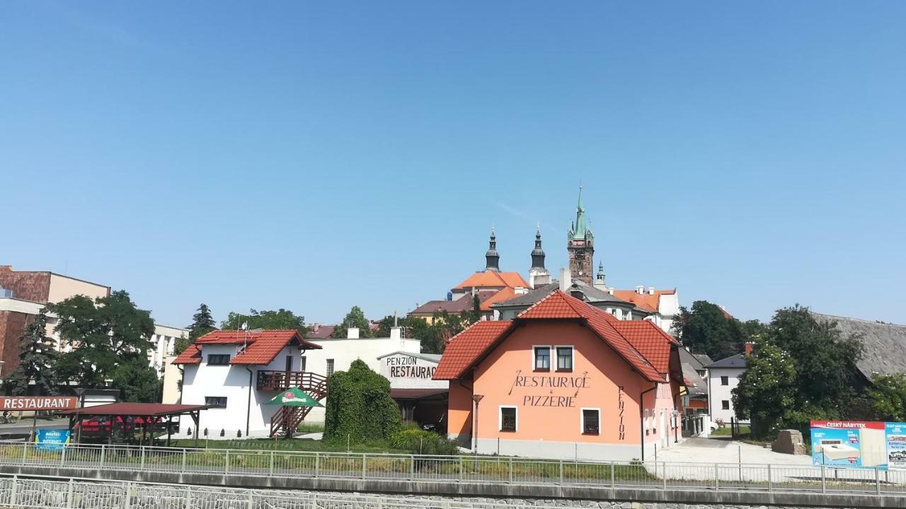 Penzion a restaurace U Strnada Klatovy Exteriér fotografie